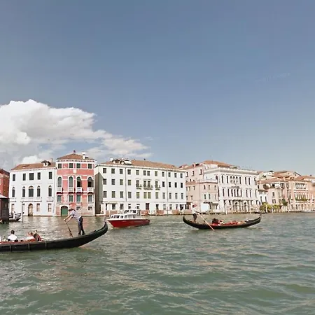 Vintage Oda ve Kahvaltı *