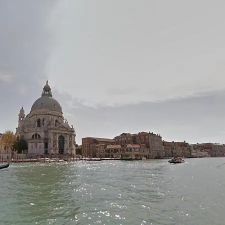 Alojamento de Acomodação e Pequeno-almoço Vintage *